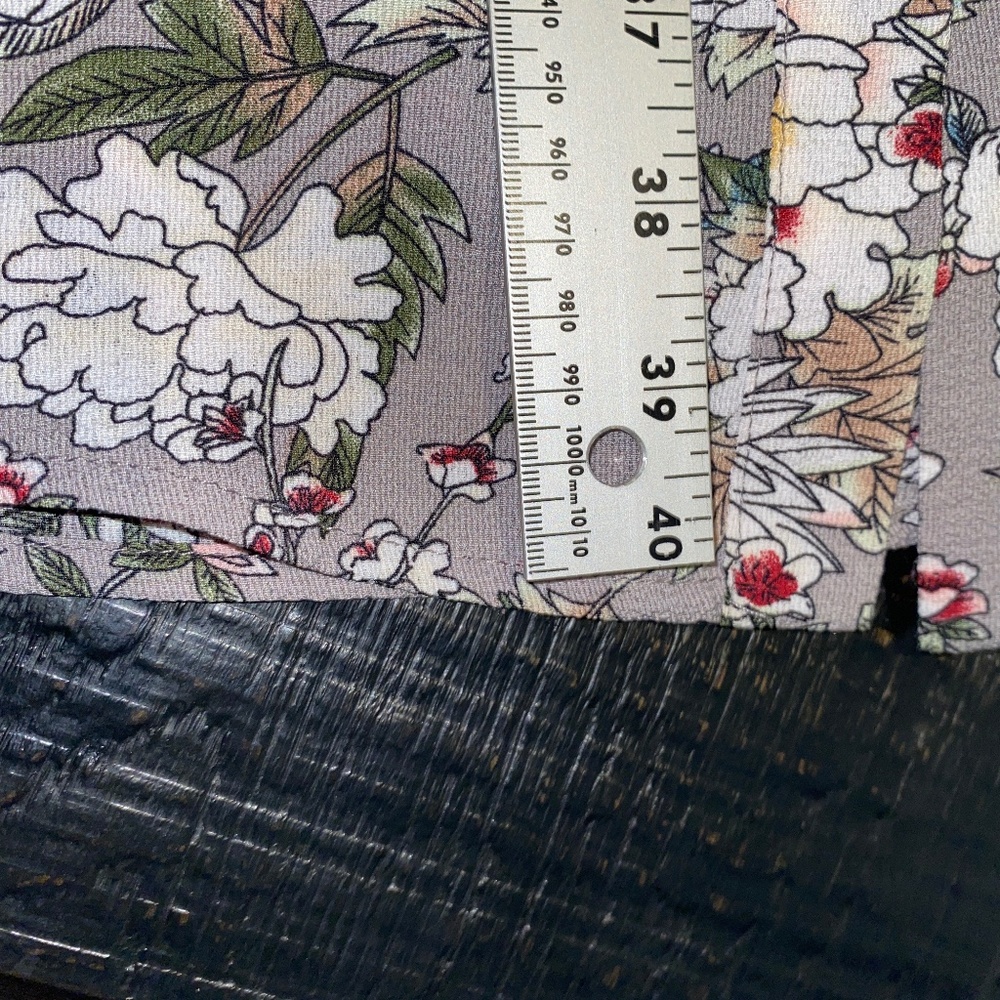 Vertigo Gray Floral button down sleeveless shirt dress - Picture 7 of 7